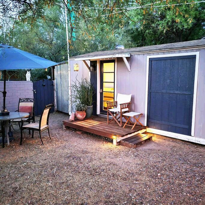 Cute Peaceful Tiny House Getaway W Backyard - Low Summer Rates! Tucson Exterior photo